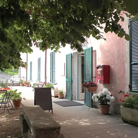 Santuario Ns Soviore Cinque Terre לינה וארוחת בוקר