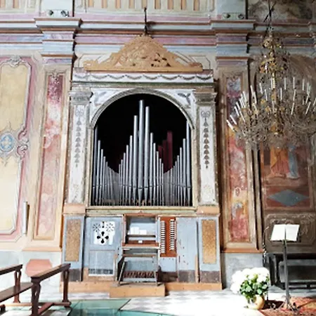 Santuario Ns Soviore Cinque Terre