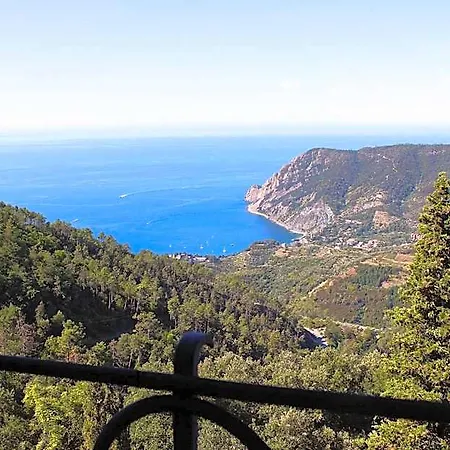 Santuario Ns Soviore Cinque Terre 3*