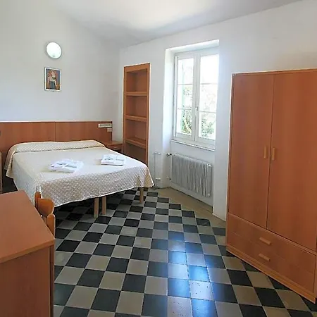 Santuario Ns Soviore Cinque Terre Bed & Breakfast 3*